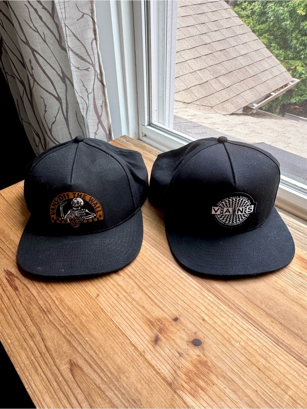 Vans Off the Wall Lot of 2 Hats
